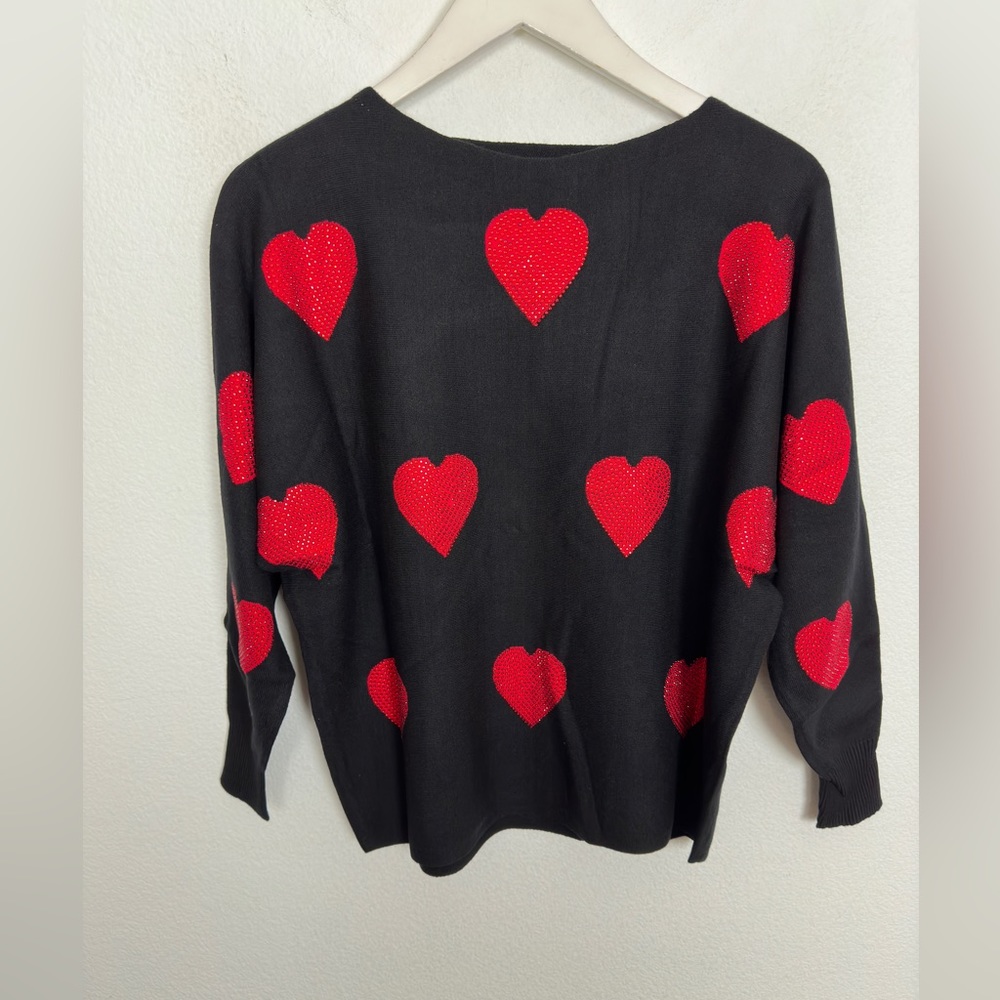 Liv Milano Heart Black / Candy Apple Sweater Women’s Size Small NEW 15072-706